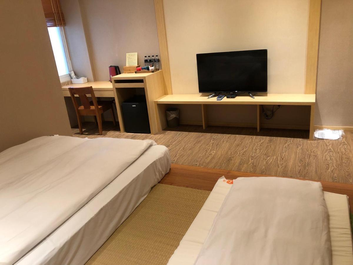 玉灣鵬灣民宿jade Bay B&B Donggang Bagian luar foto